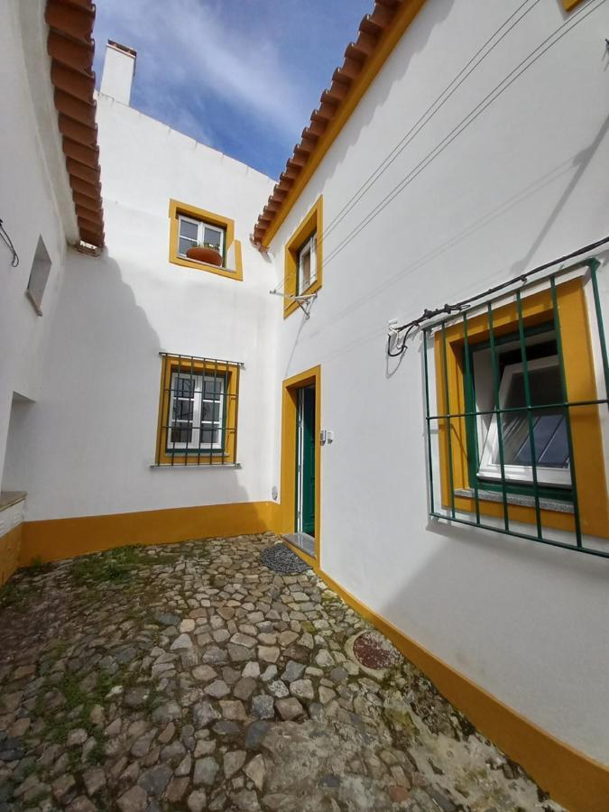 Pateo Dos Oliveira - Casa Da Cocheira Apartment Evora Bagian luar foto